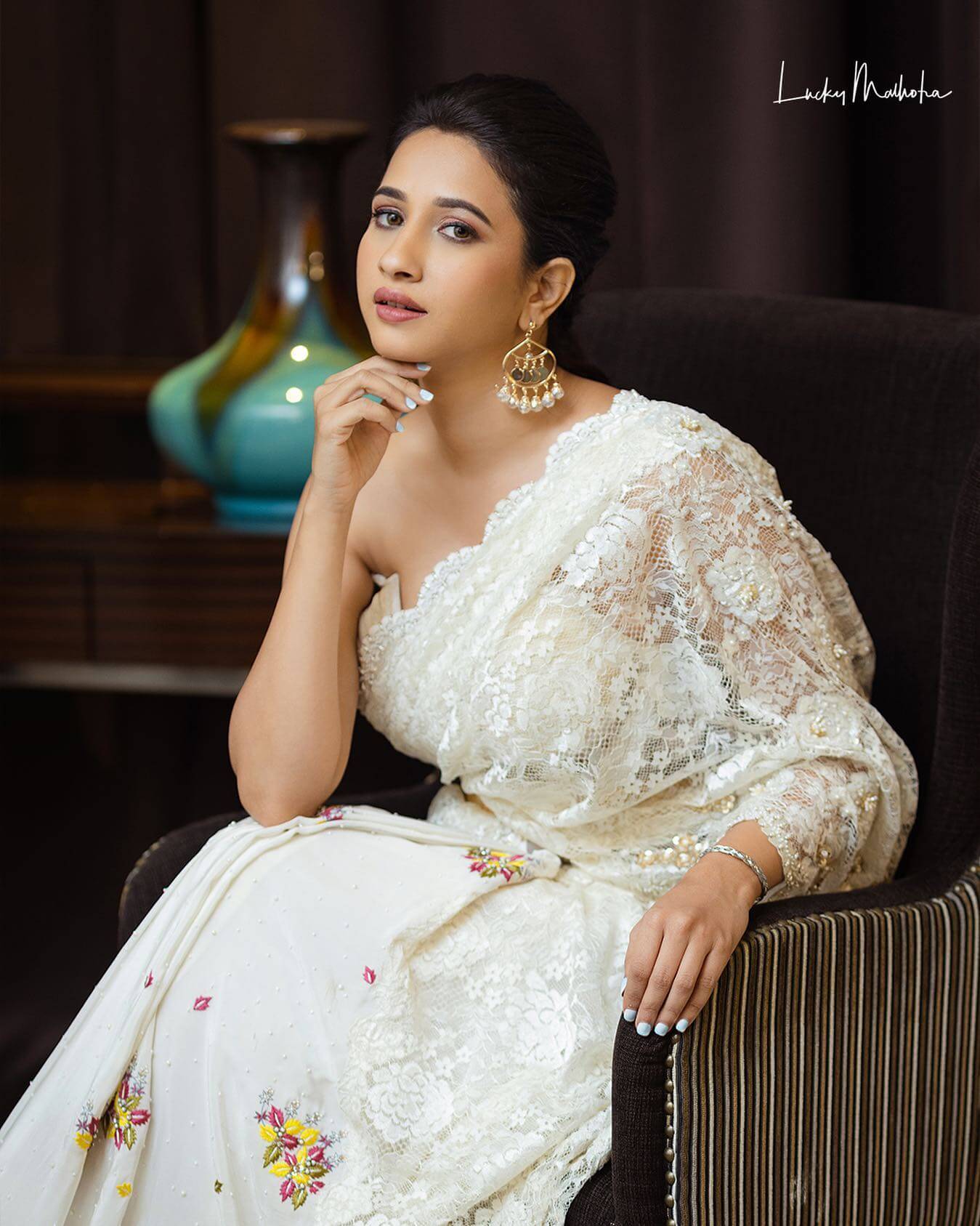 Manvitha Kamath In White Lace Saree With Sweet Heart Neck White Blouse