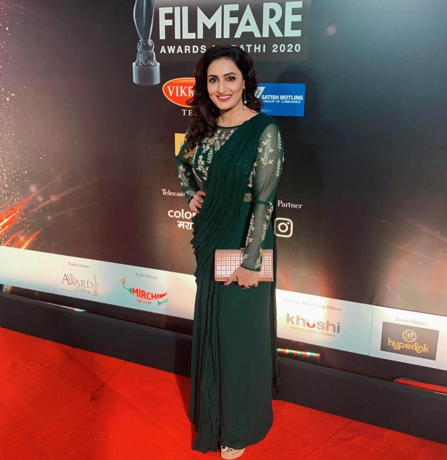 Namrata Gaikwad Slaying The Saree Look In Green Solid Saree With Full Sleeves Embroidered Blouse
