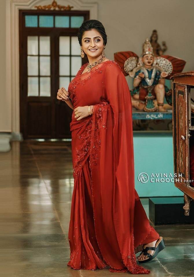 Remya Nambeesan Look Classy & Radiant Red Saree