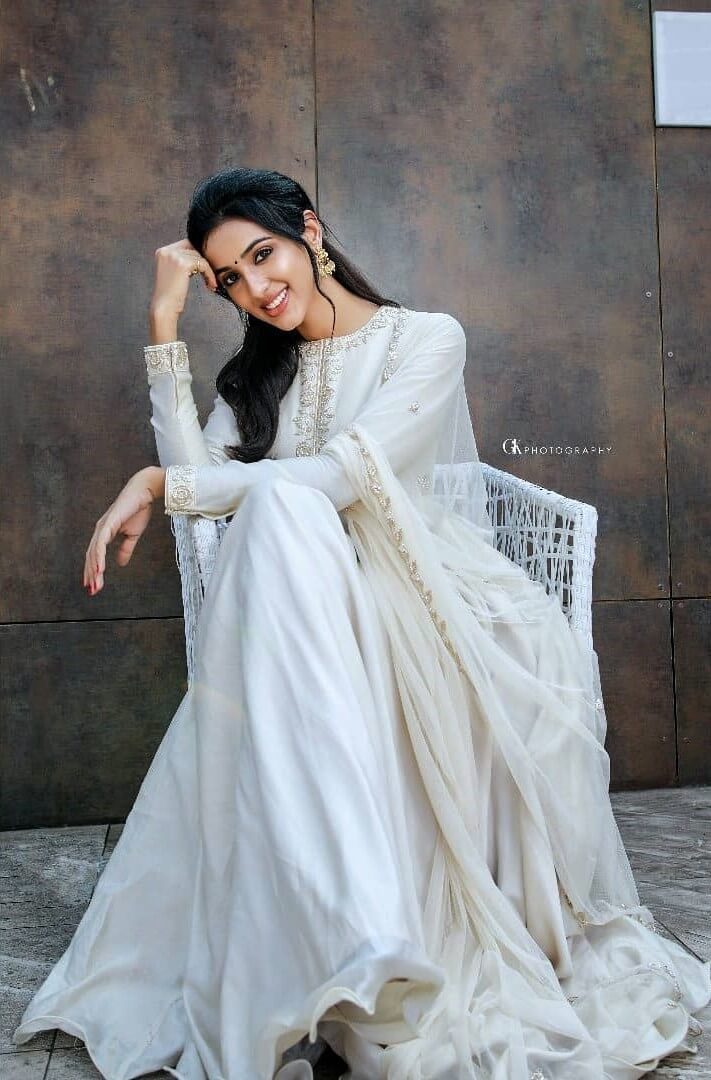 Riya Suman In Seeru Press Meet Wearing Elegant  Ivory White Full Sleeves Kurta Set