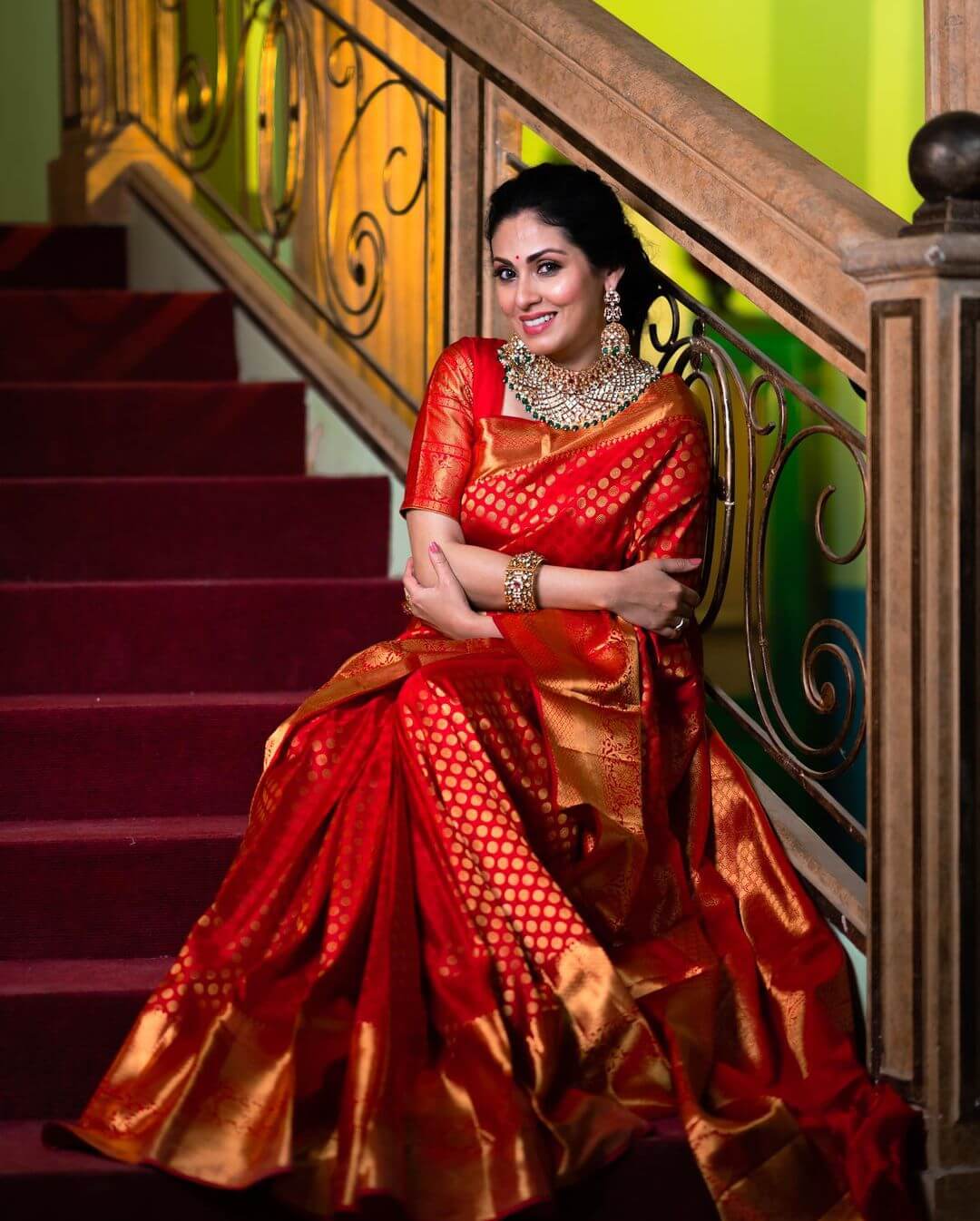 Sadha In Festive Red Zari Woven Banarasi Silk Saree Paired With Gorgeous Kundan Jewellery Set