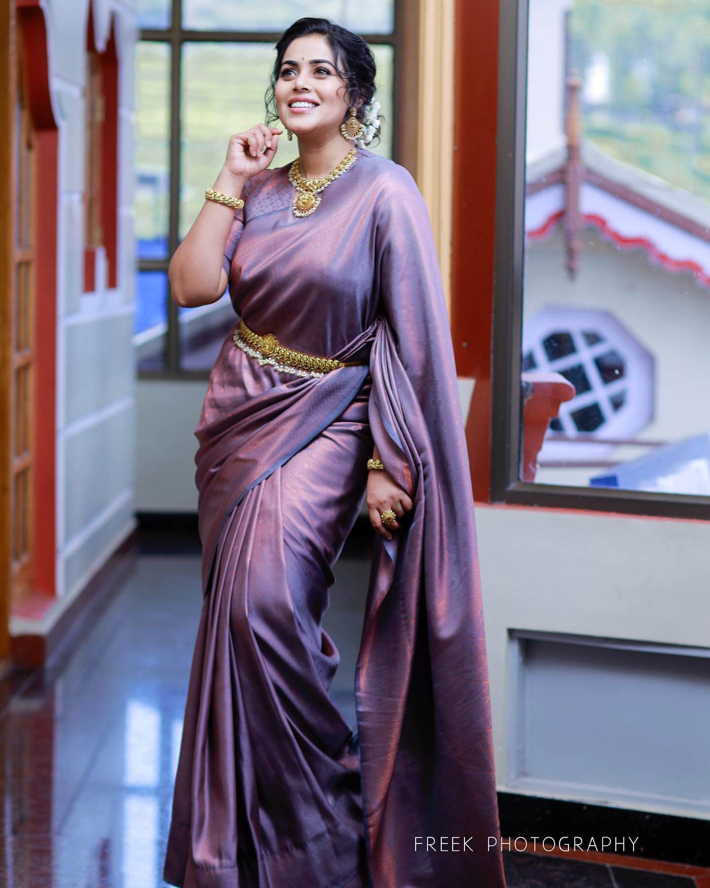 Shamna Kasim In Lavender Kanjeevaram Saree Paired With Gold Jewellery