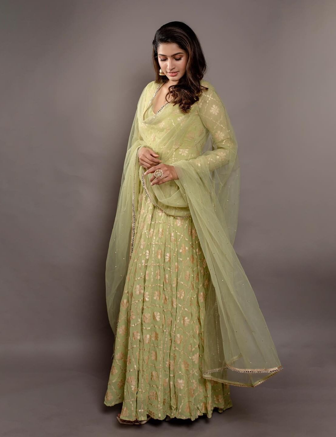 Tanya Ravichandran Look Pretty In Green Frock Suit Outfit