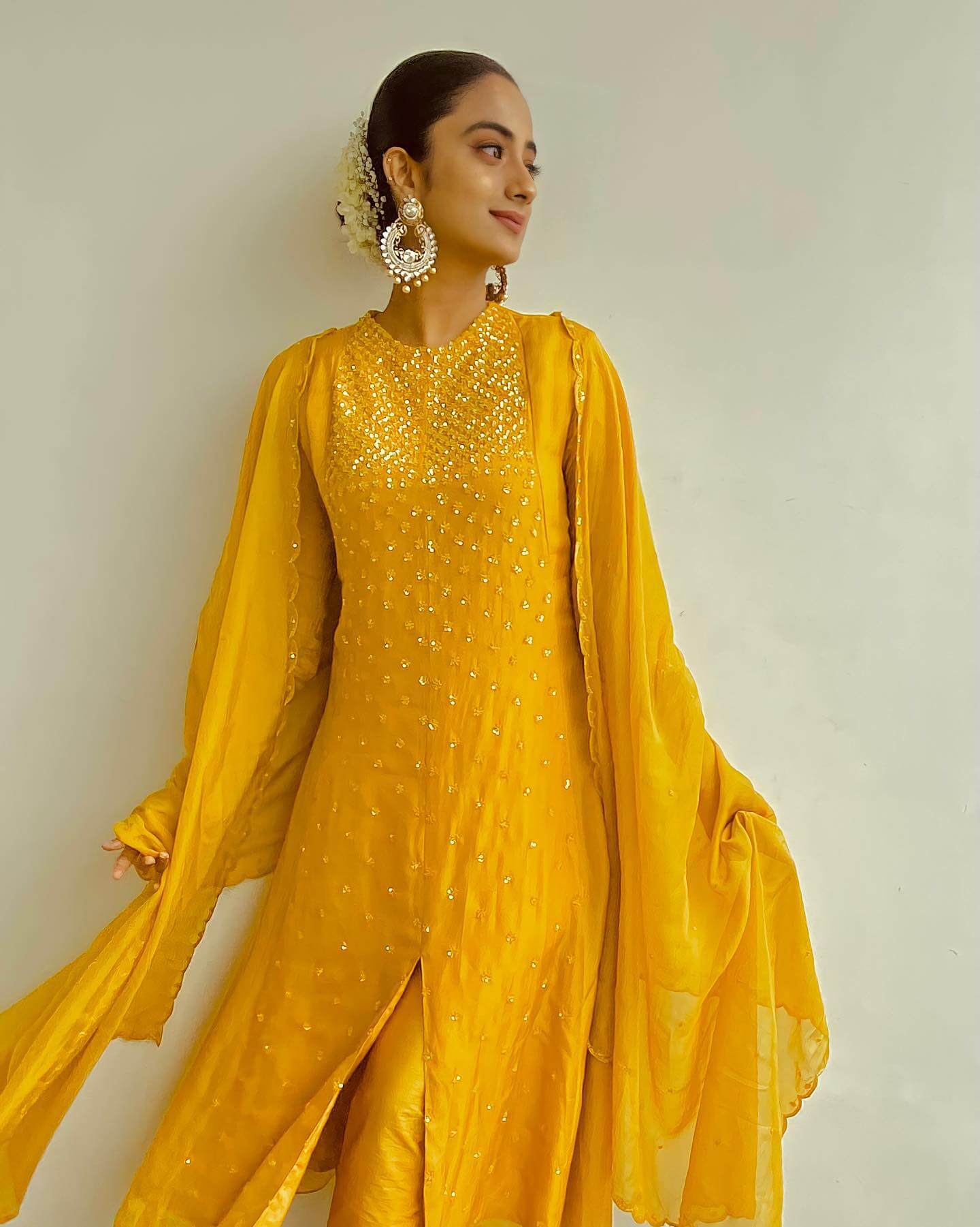 Traffic Frame Namitha Pramod Festive Look In Yellow Embellished Kurta Set With Beautiful Chandbalis