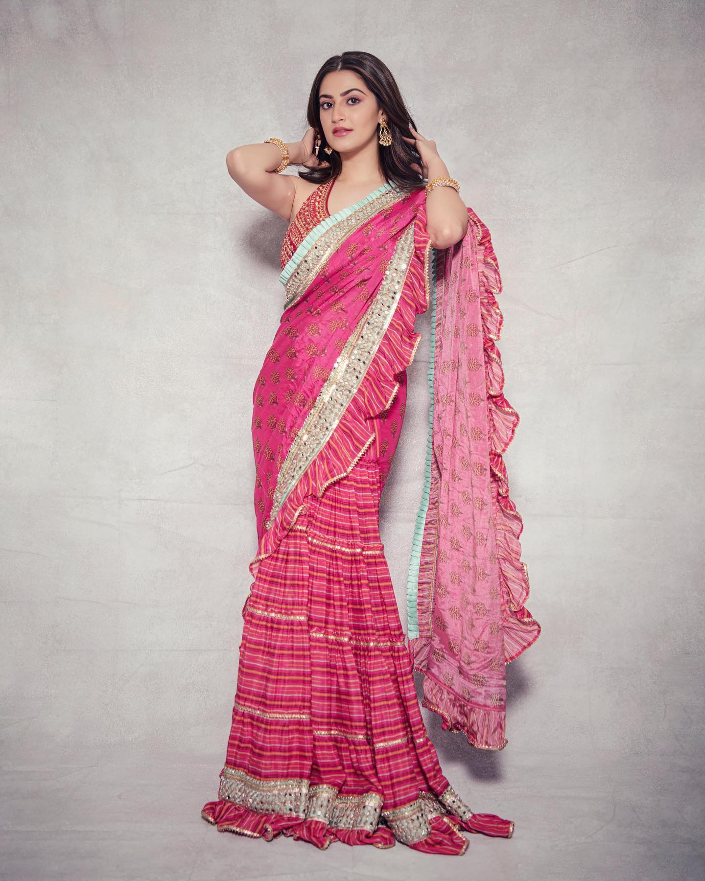 Yeh Saali Aashiqui Fame Shivaleeka Oberoi In Pink Chiffon Printed Ruffle Saree Set - Exclusive Outfits & Looks