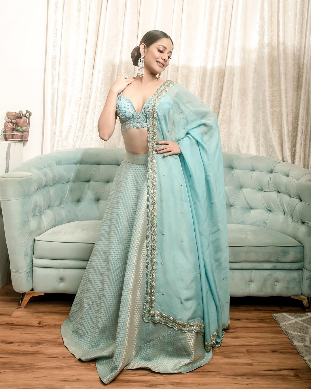 Aishwarya Dutta In Ice Blue Contemporary Lehenga Perfect Look For Bridesmaid Exclusive Outfits & Looks