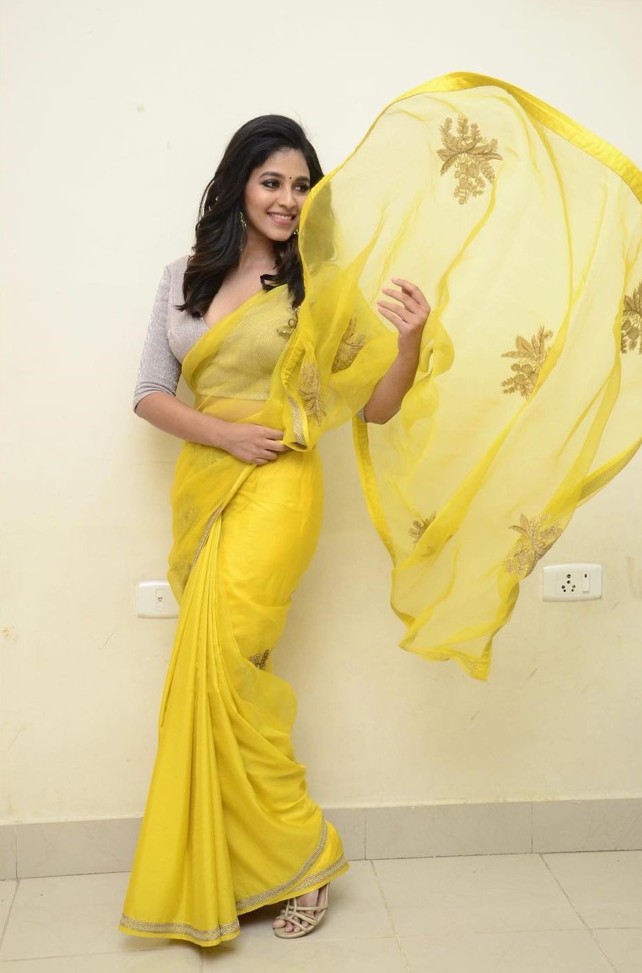Anjali In a Yellow Chiffon Saree With Silver Blouse Fabulous Aces Her Outfits & Look's