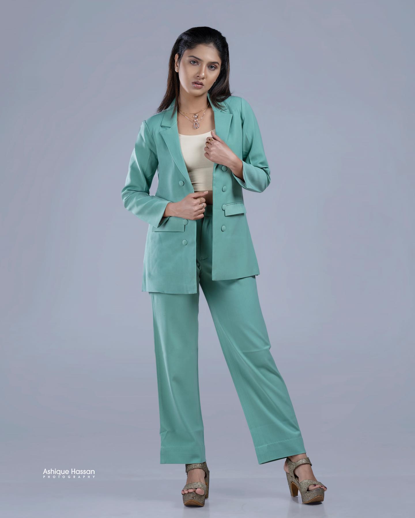 Boss Lady Gayathri Suresh In Tiffany Blue Blazer Pants Must Have Outfits &amp; Looks