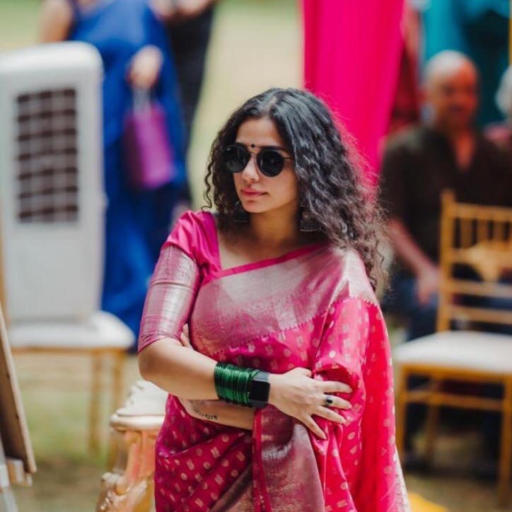 Gorgeous Ann Augustine In Pink Silk Saree Looks Fashion Donning With Chic Black Sunglasses