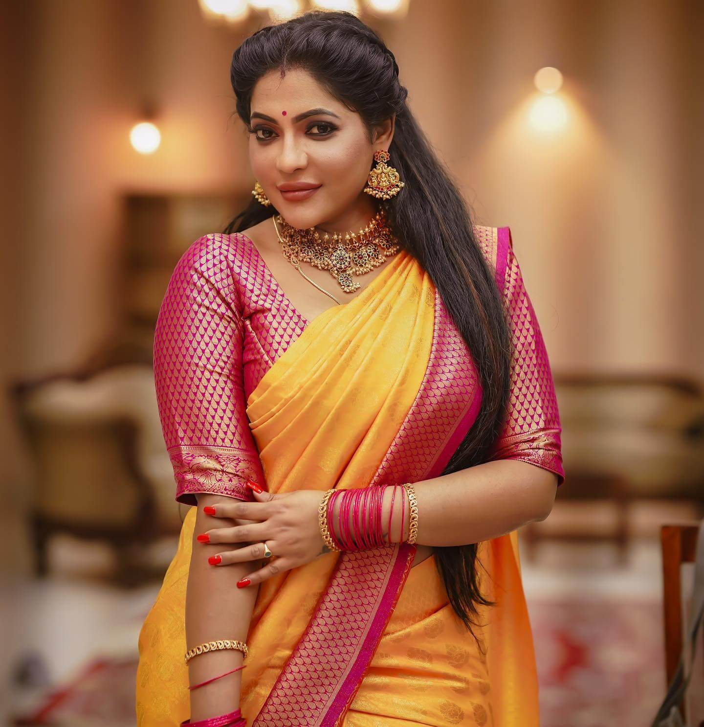 Gorgeous Reshma Pasupuleti In Yellow Silk Saree With Contrasting Pink Blouse - Ethnical Saree Outfits & Looks