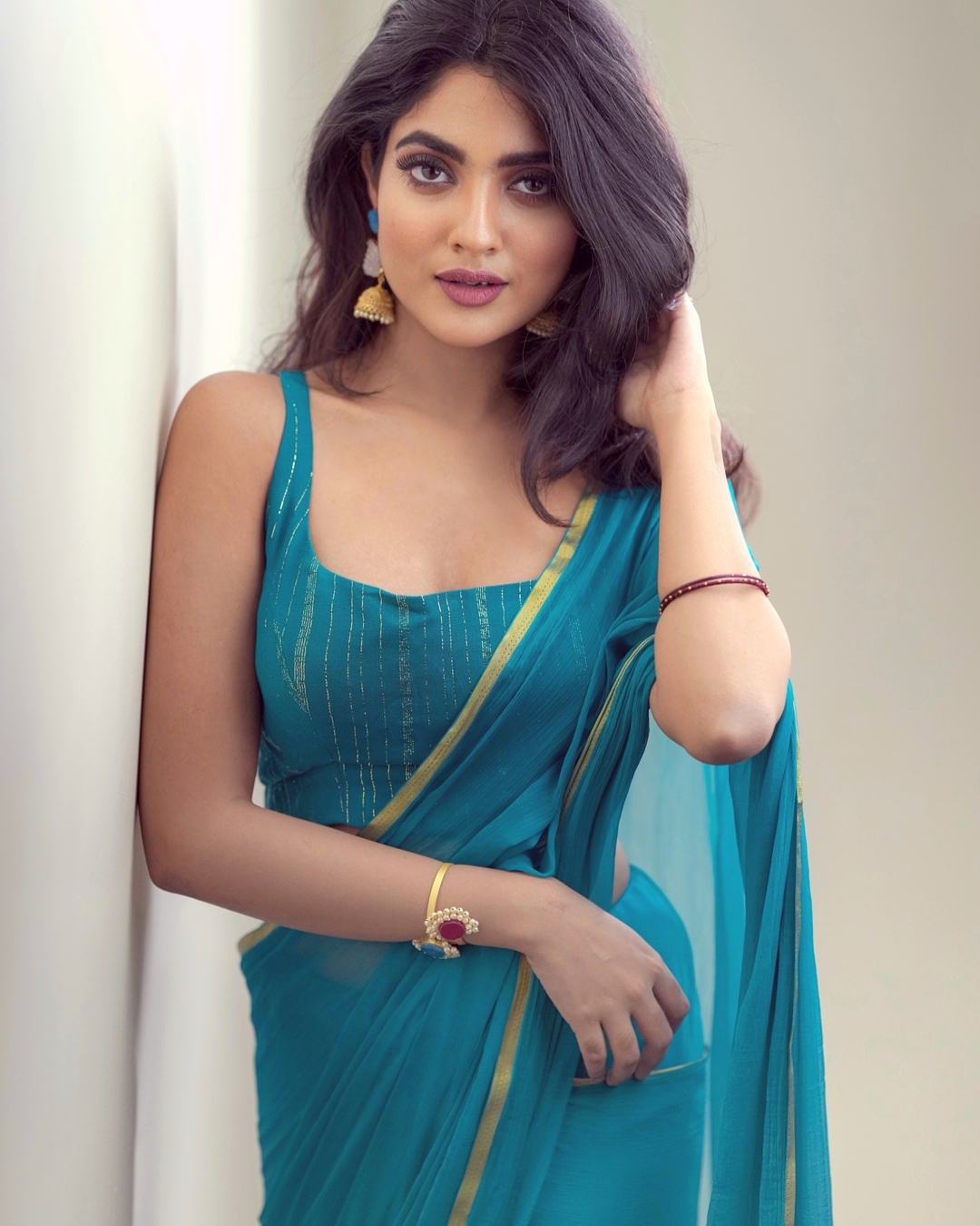 Nandana Varma Look Drop Dead Gorgeous In Blue Chiffon Saree Trendy Outfits & Looks Silhouettes