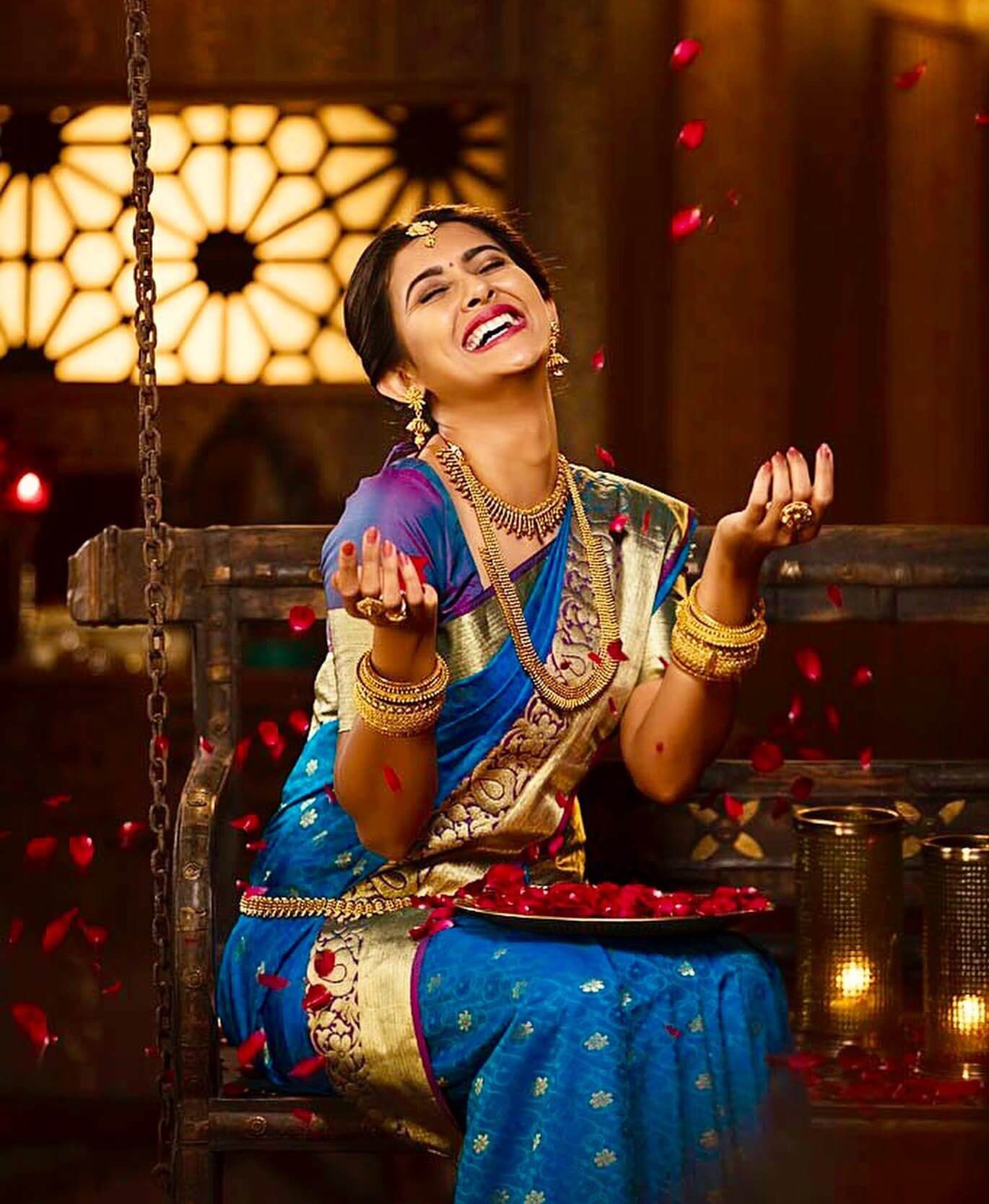 Pooja Jhaveri Happy Bridal Look In Blue Kanjivaram Silk Saree With Never Going Off Trend Temple Design Gold Jewellery