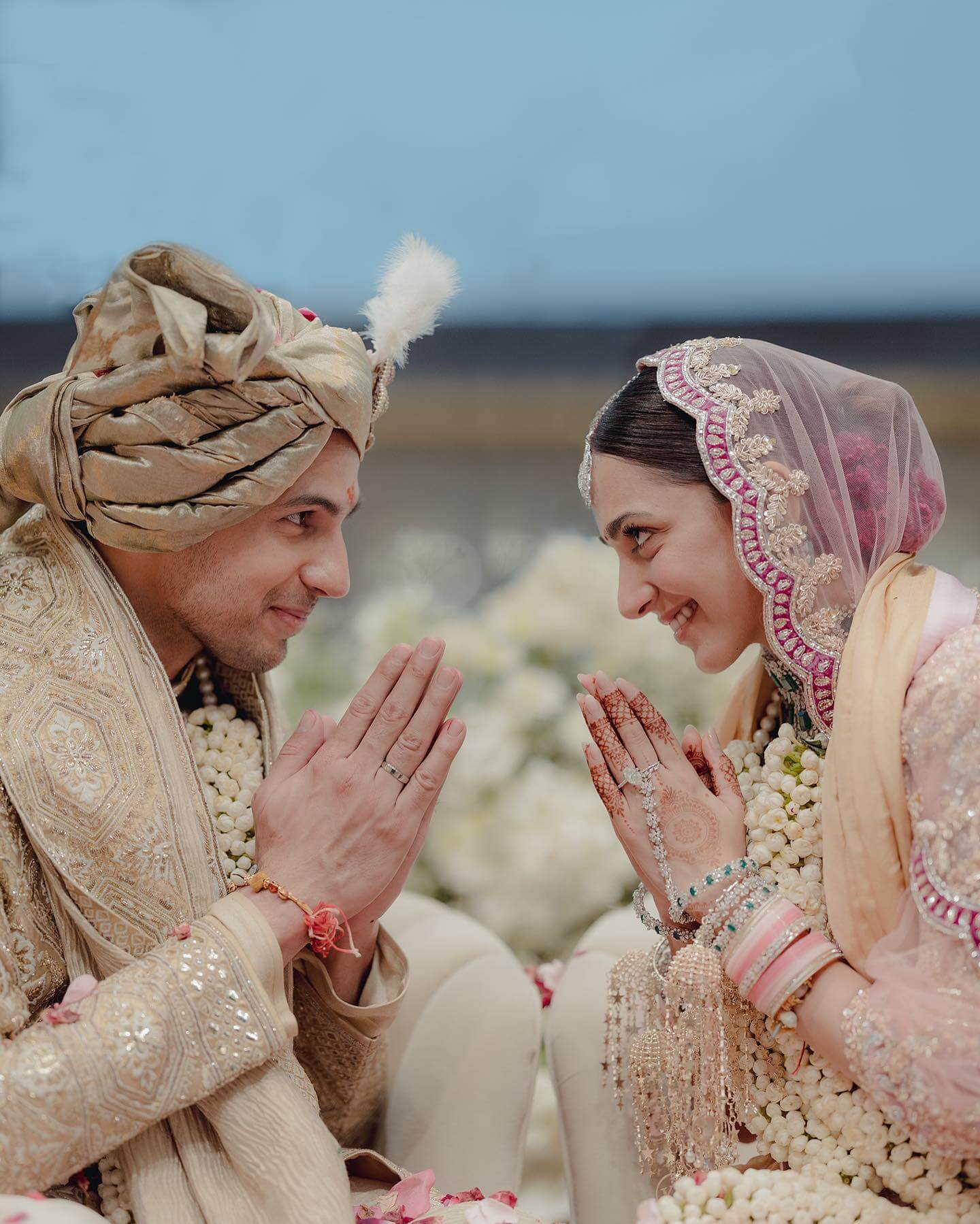 Manish Malhotra shares details of Kiara Advani’s bridal lehenga and jewellery