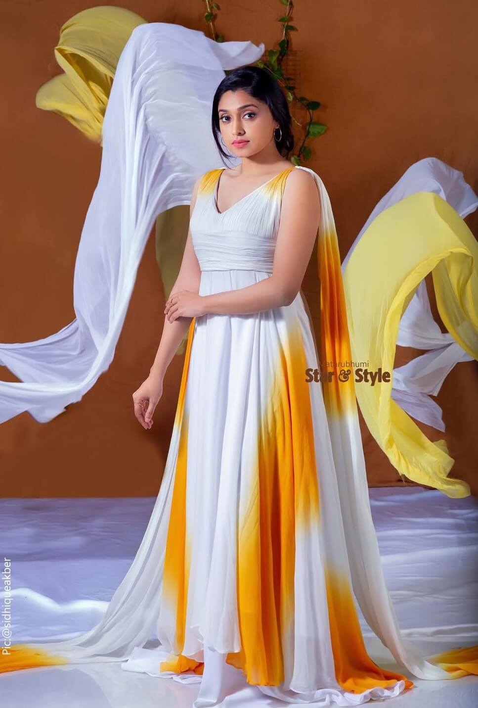 Sija Rose In Yellow & White Tie-Dye  Maxi Dress Fashionable & Trendy Outifts