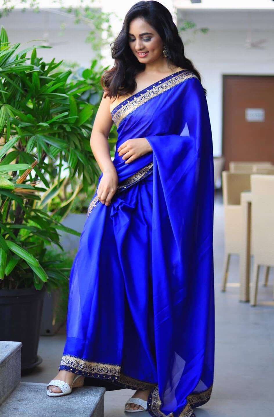 Srushti Dange In Royal Blue Solid Saree Paired With Golden Blouse