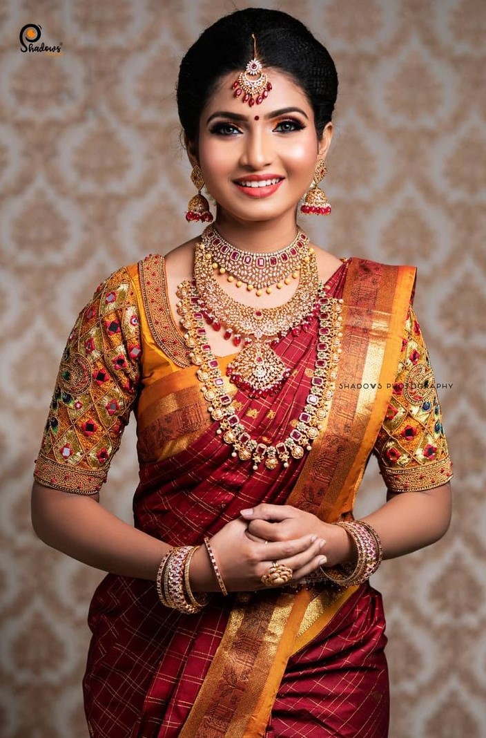 Wedding Saree Look Kundan Necklace Indian Wedding | Saree wedding, Stylish  sarees, Peach saree