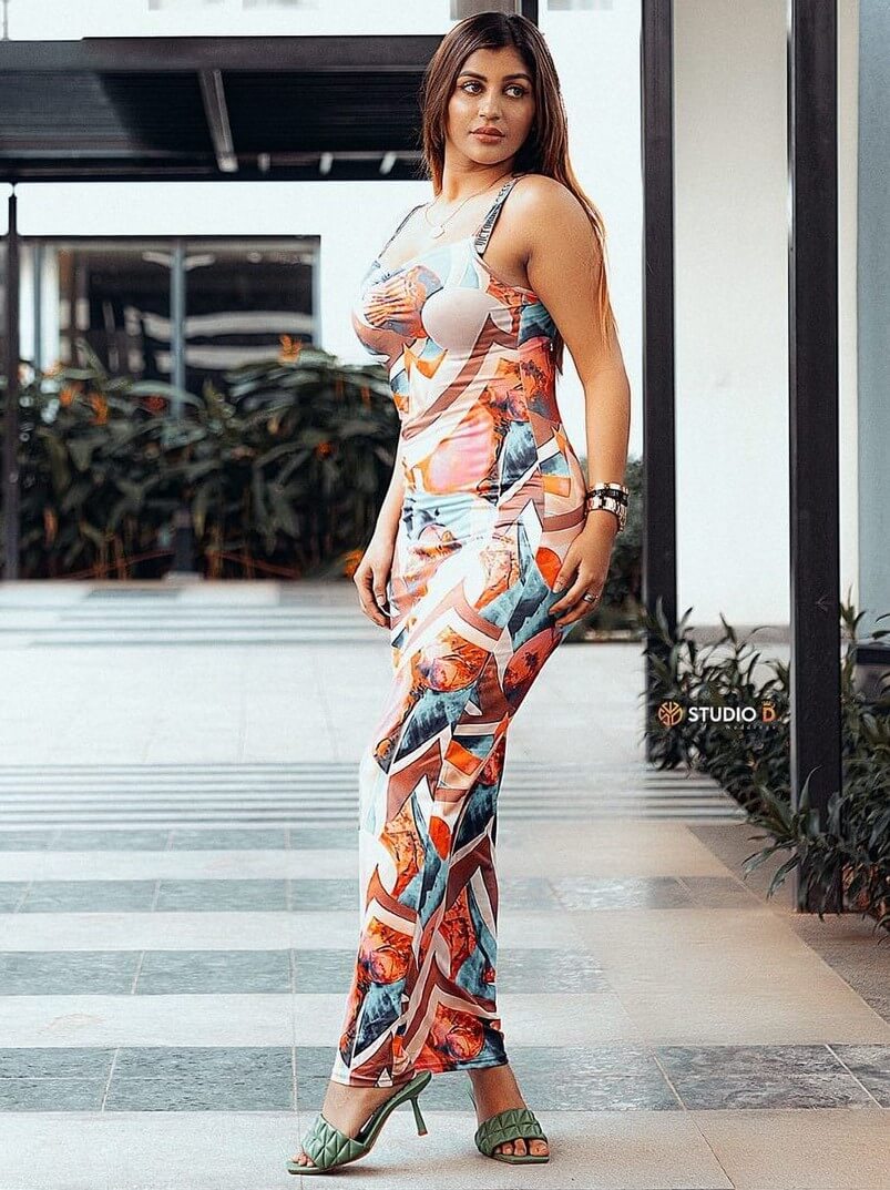 Yashika Aannand Blod & Sexy Look In Printed Bodycon Long Dress