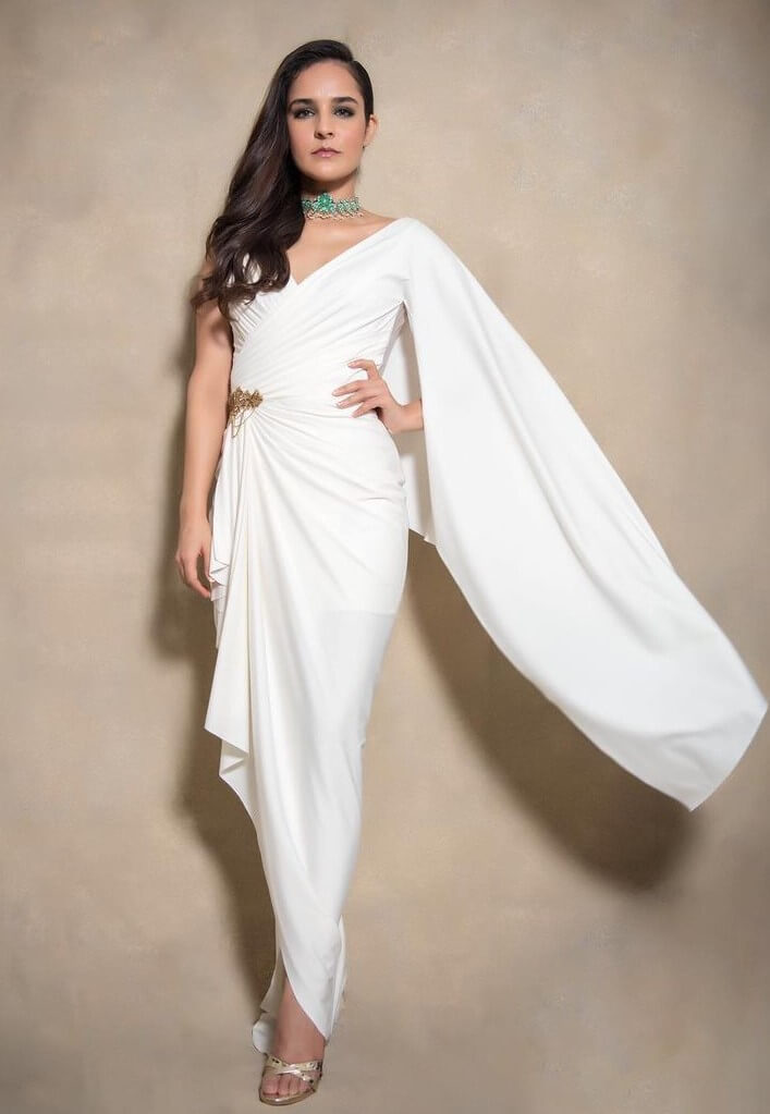 Angira Stuns the Crowd at Vogue x Nykaa Fashion Power List 2019 in a White A-Symmetric Gown