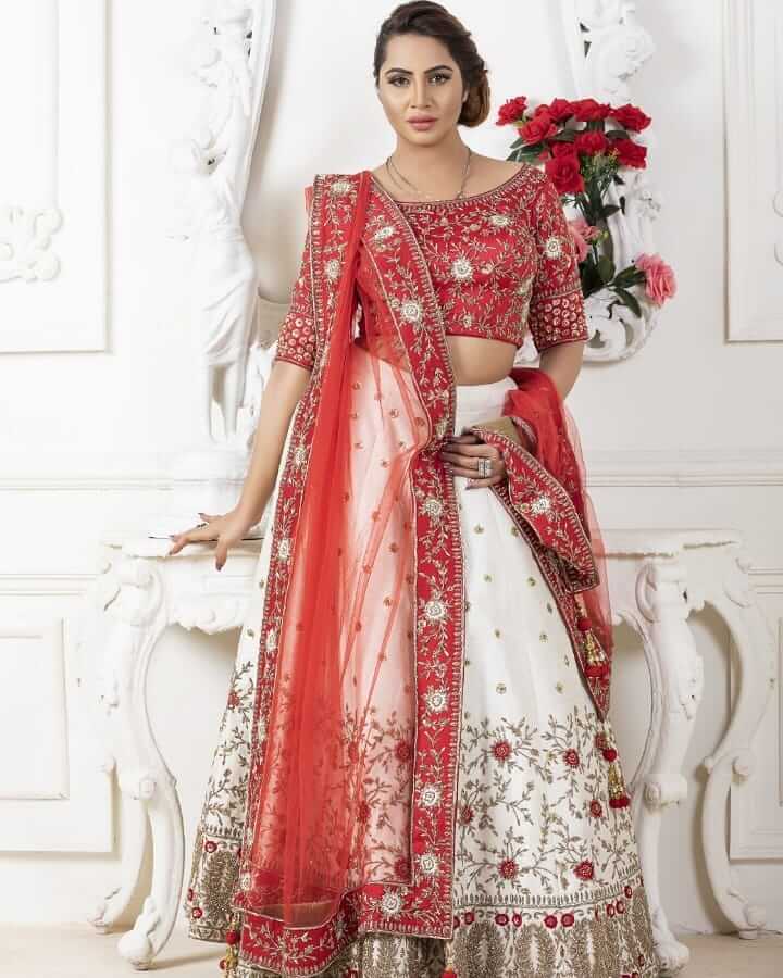 Arshi Khan Gorgeous Look In Red & White Lehenga Set