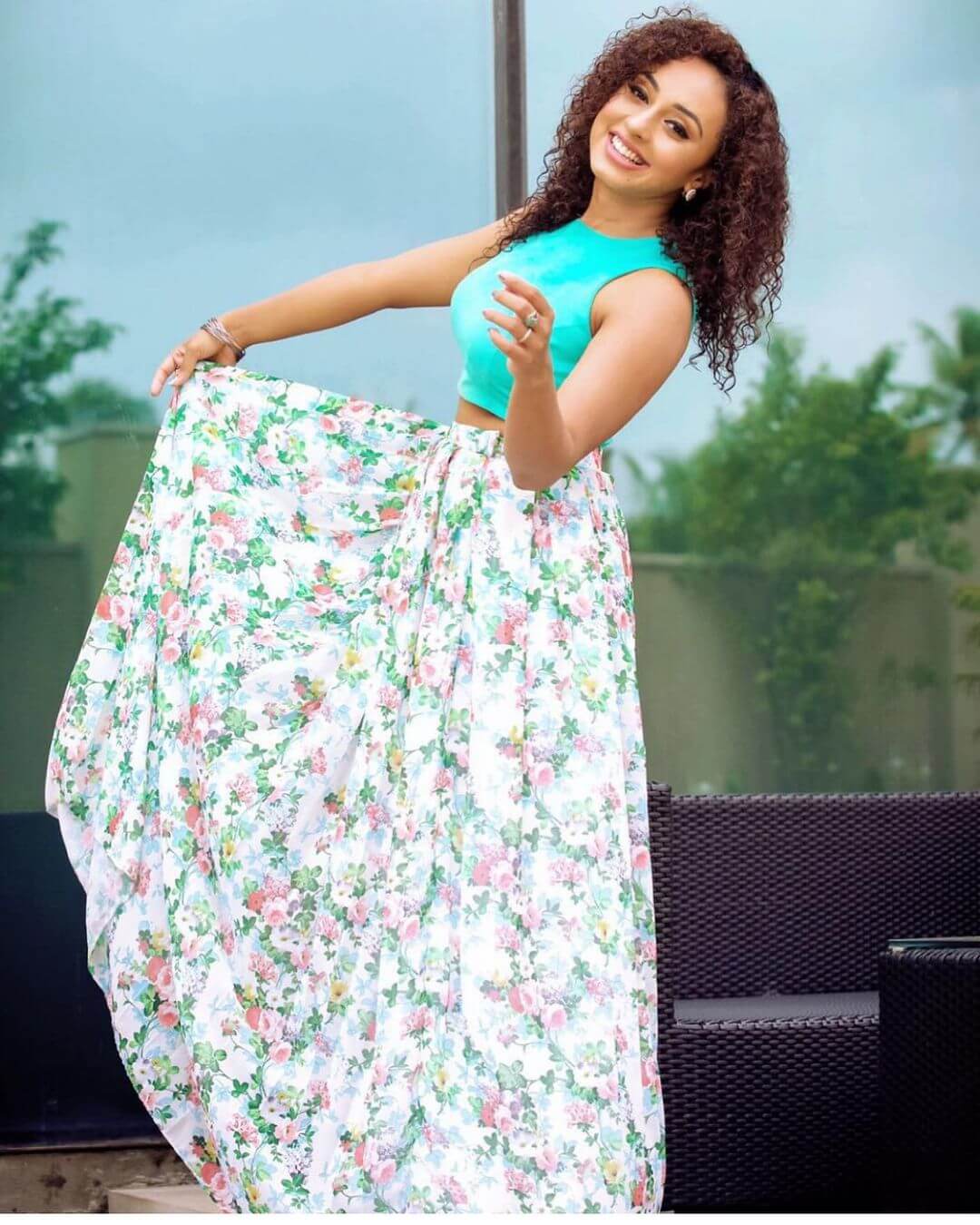 Beautiful Pearle Maaney  In Floral Printed Skirt With Ice Blue Crop Top