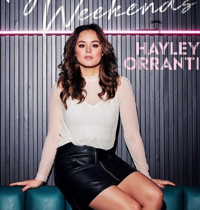 Hayley Orrantia: Elegant and Classy for Song Launch
