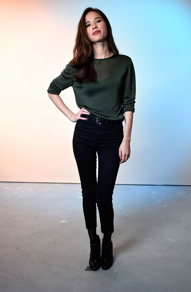 Kelsey Asbille Rocks the Casual Chic Look!