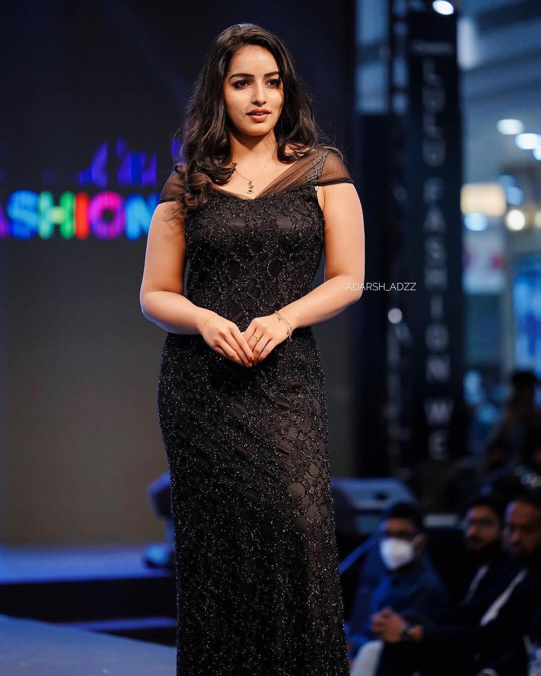 Malavika Menon Set Stage On Fire In Her Black Glittery Embellished Bodycon Gown