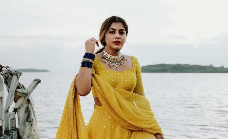 Meera Nandan In Yellow Silk Lehenga Choli With Beautiful Neck Piece