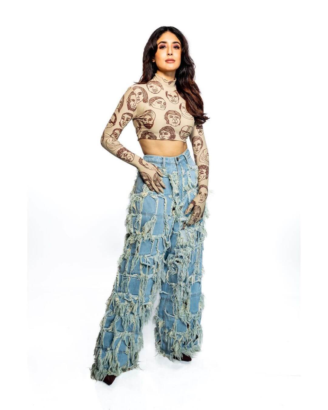 OTT Fame Kritika Quirky Look In Printed Beige Crop Top With Distressed Jeans