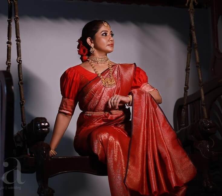 Rachana Royal & Regal Look In Red Silk Saree Paired With Heavy Gold Jewellery