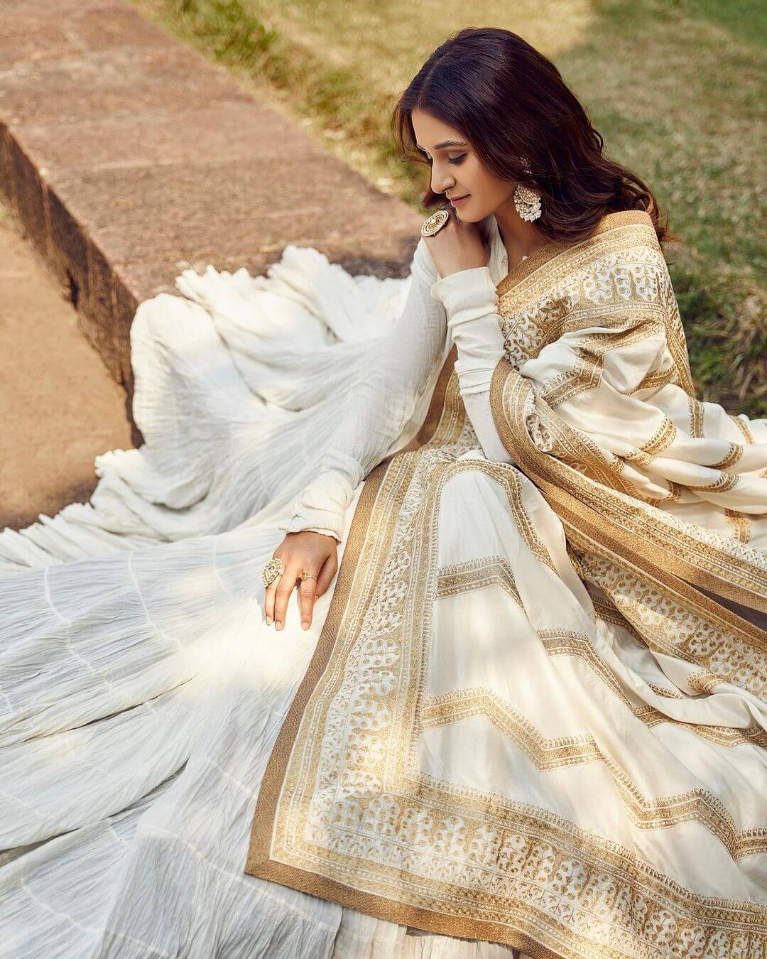 Shakti Mohan Royal Vintage White Suit With Golden Dupatta
