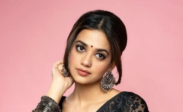 Shruti Sharma Charismatic Outfits And Looks - K4 Fashion