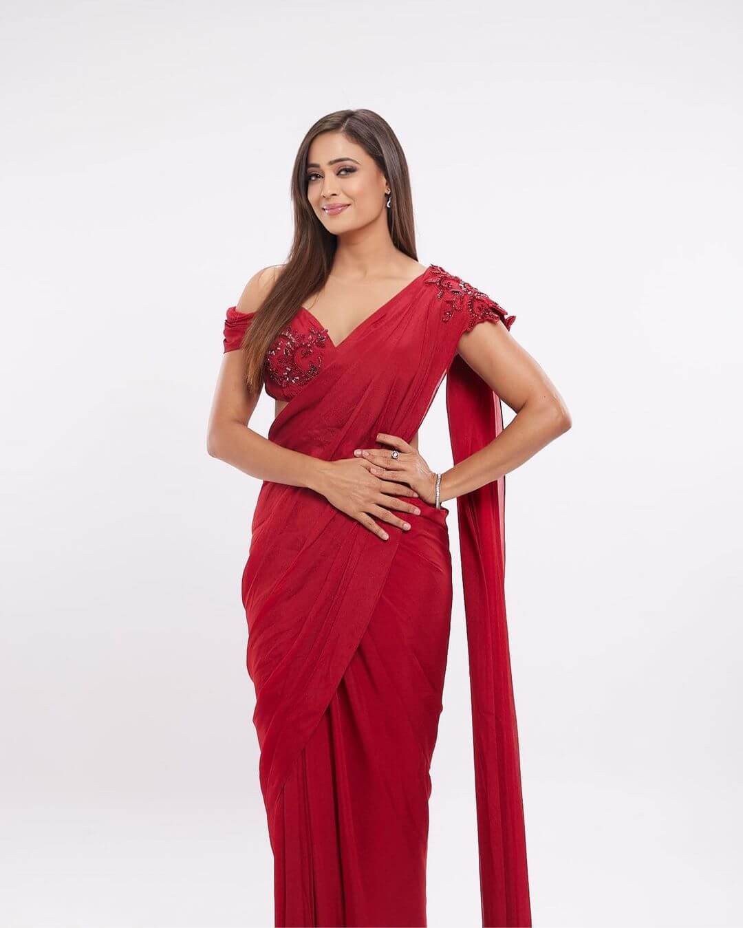 Shweta Tiwari Blow Our Mind In Cherry Red Saree With Off Shoulder Blouse. Is She Really In Her 40's