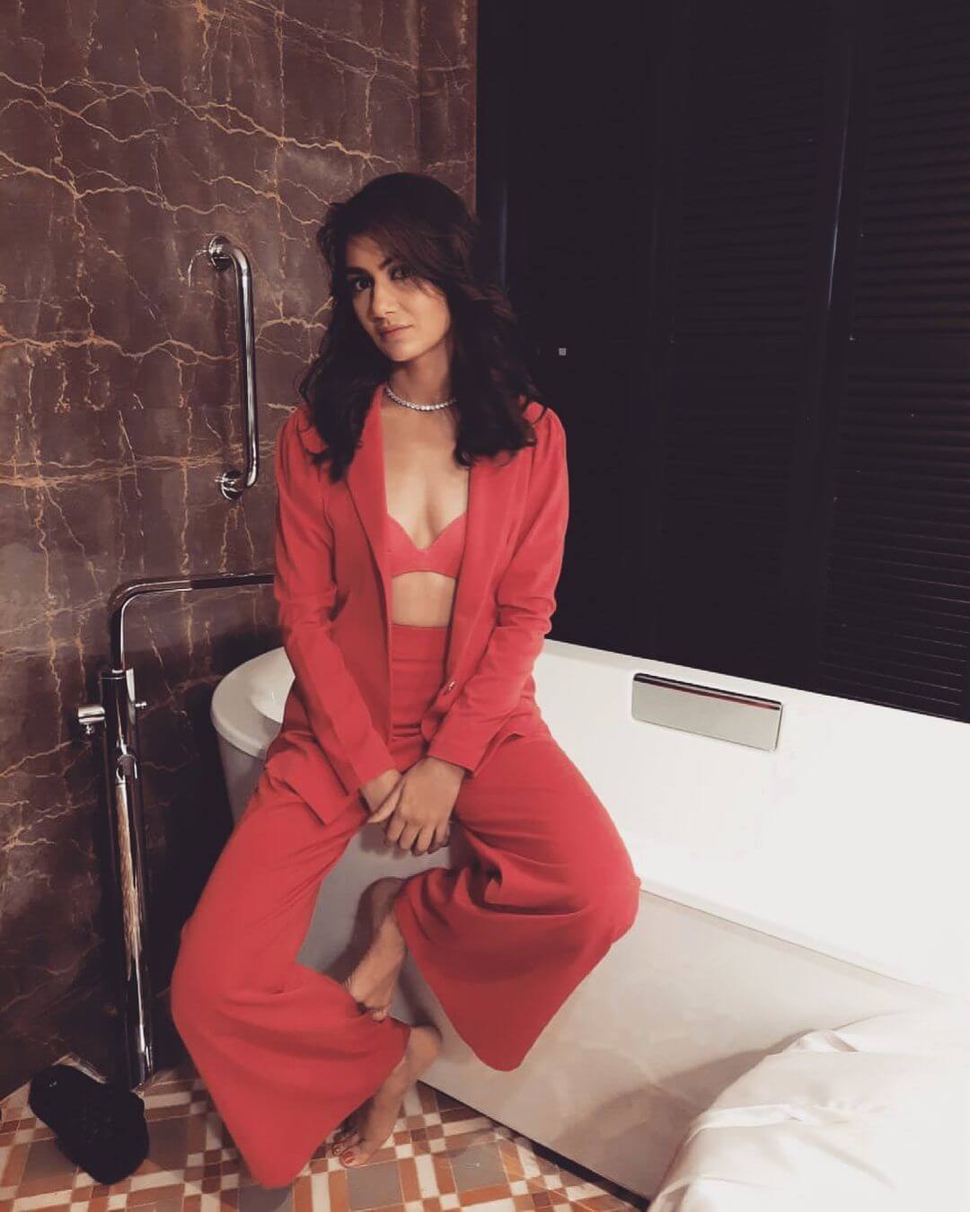 Sriti Jha  Chic Yet Sexy Look In Red Suit Paired With Red Bralette