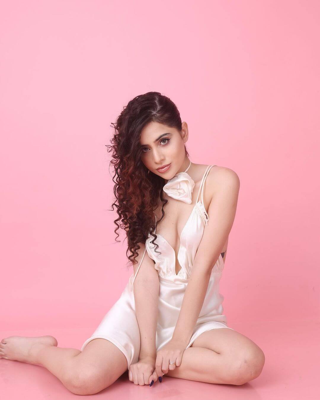 Uorfi Javed Allure Us In Sexy White Shiny Dress With Deep Neckline