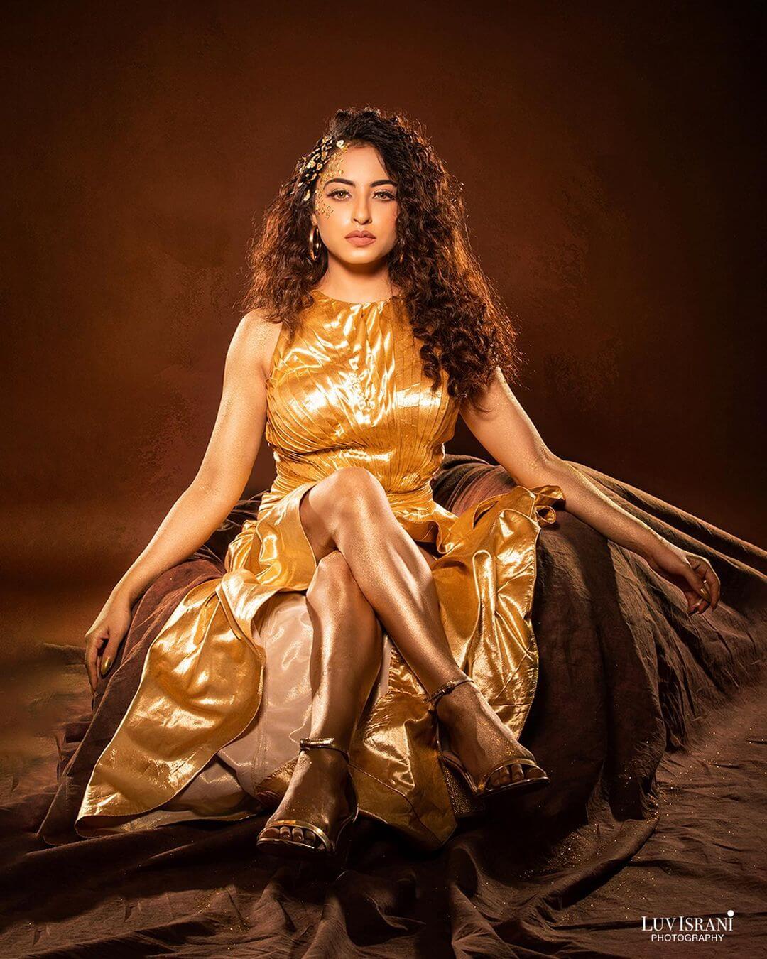 Golden Goddess Niyati Fatnani In Gorgeous Golden Dress