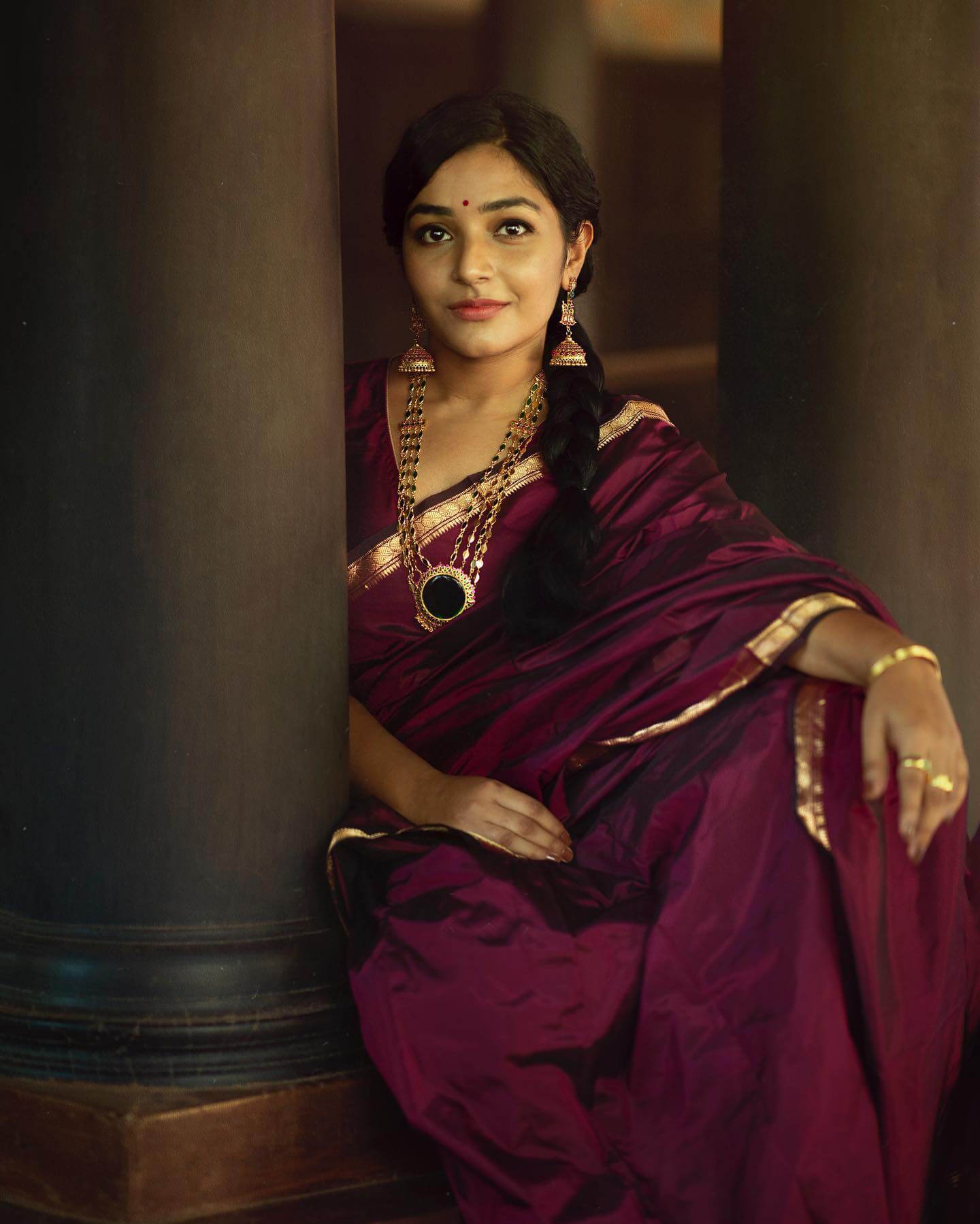 Rajisha Vijayan In Beautiful Purple Silk Saree With Golden Broder Looks Regal