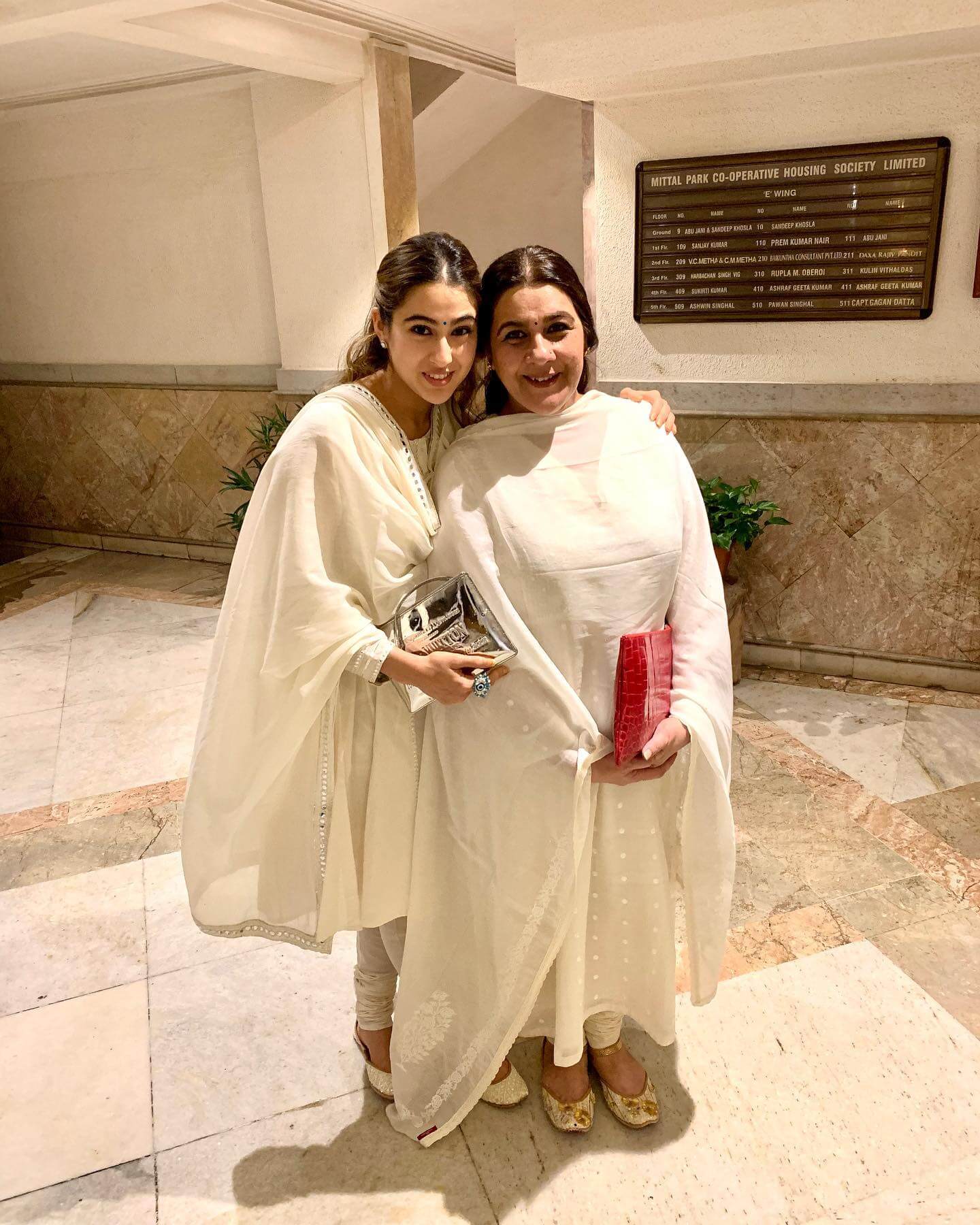 The Beautiful Mother and Daughter Duo- Amrita Singh and Sara Ali Khan Twinning in White