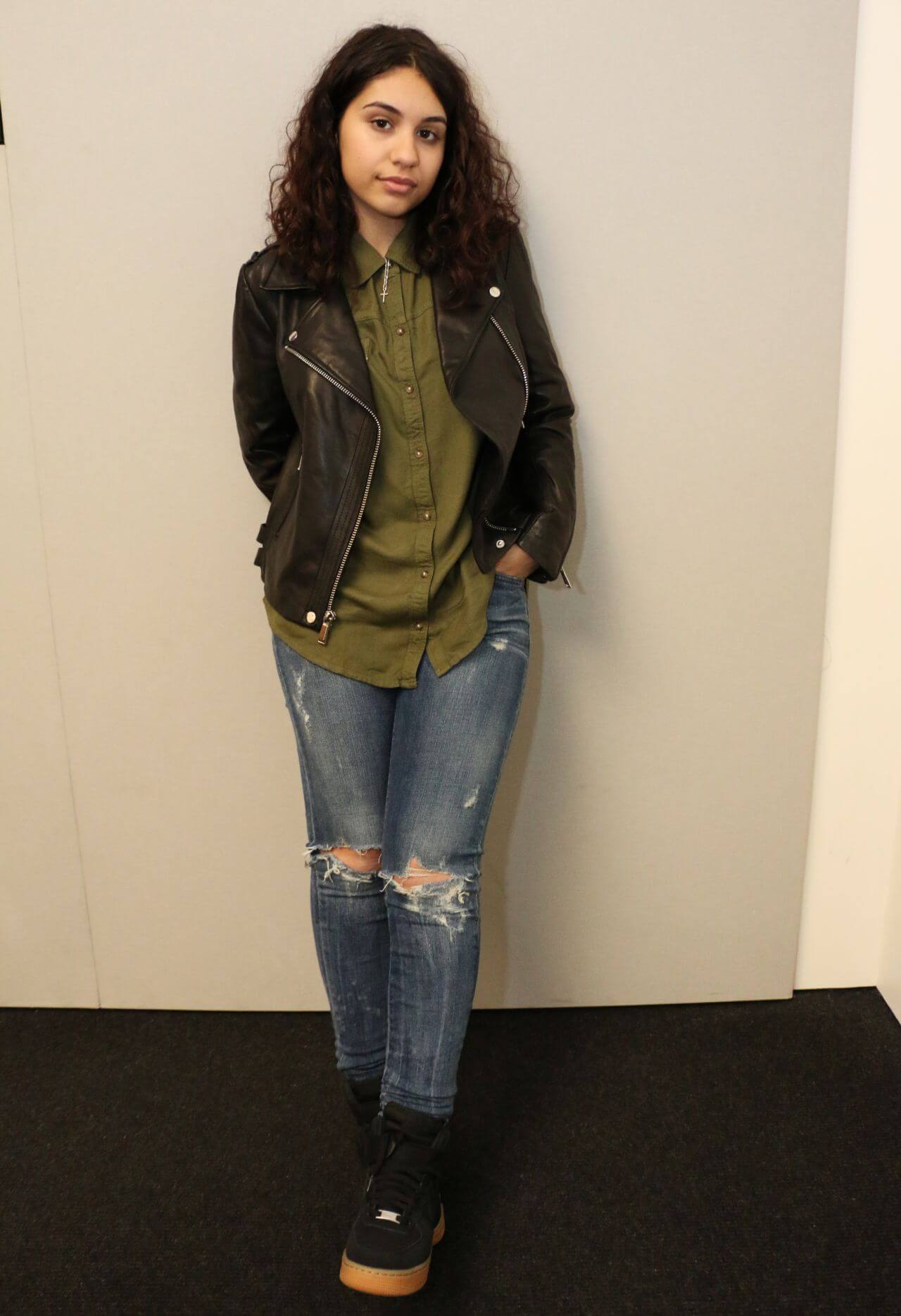 Alessia Cara –In Leather Jacket With Shirt & Ripped Jeans Backstage Before Her Performance at the Soho Apple Store in New York