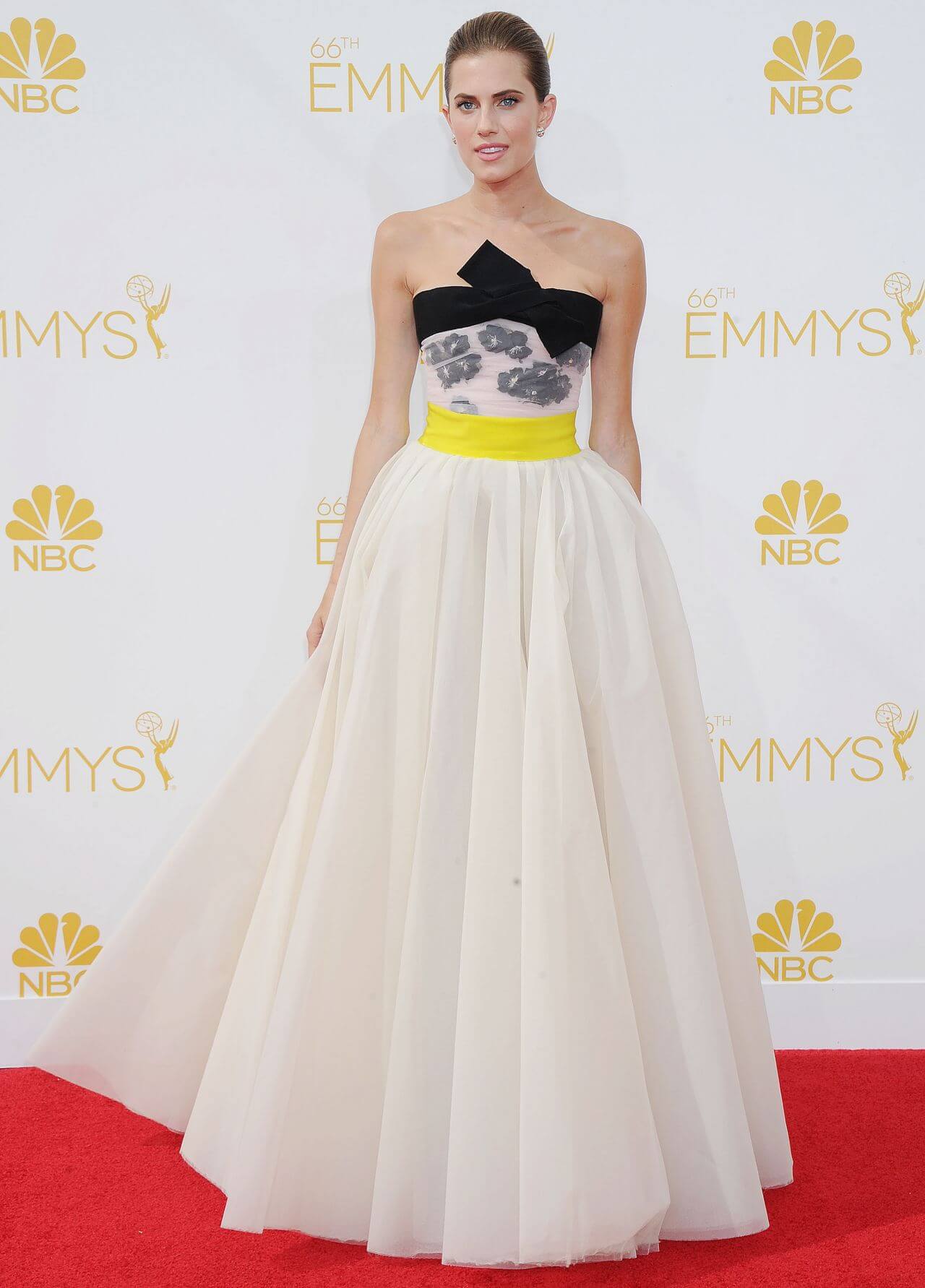 Allison Williams - White Sheering Flared Off Shoulder Long Gown
