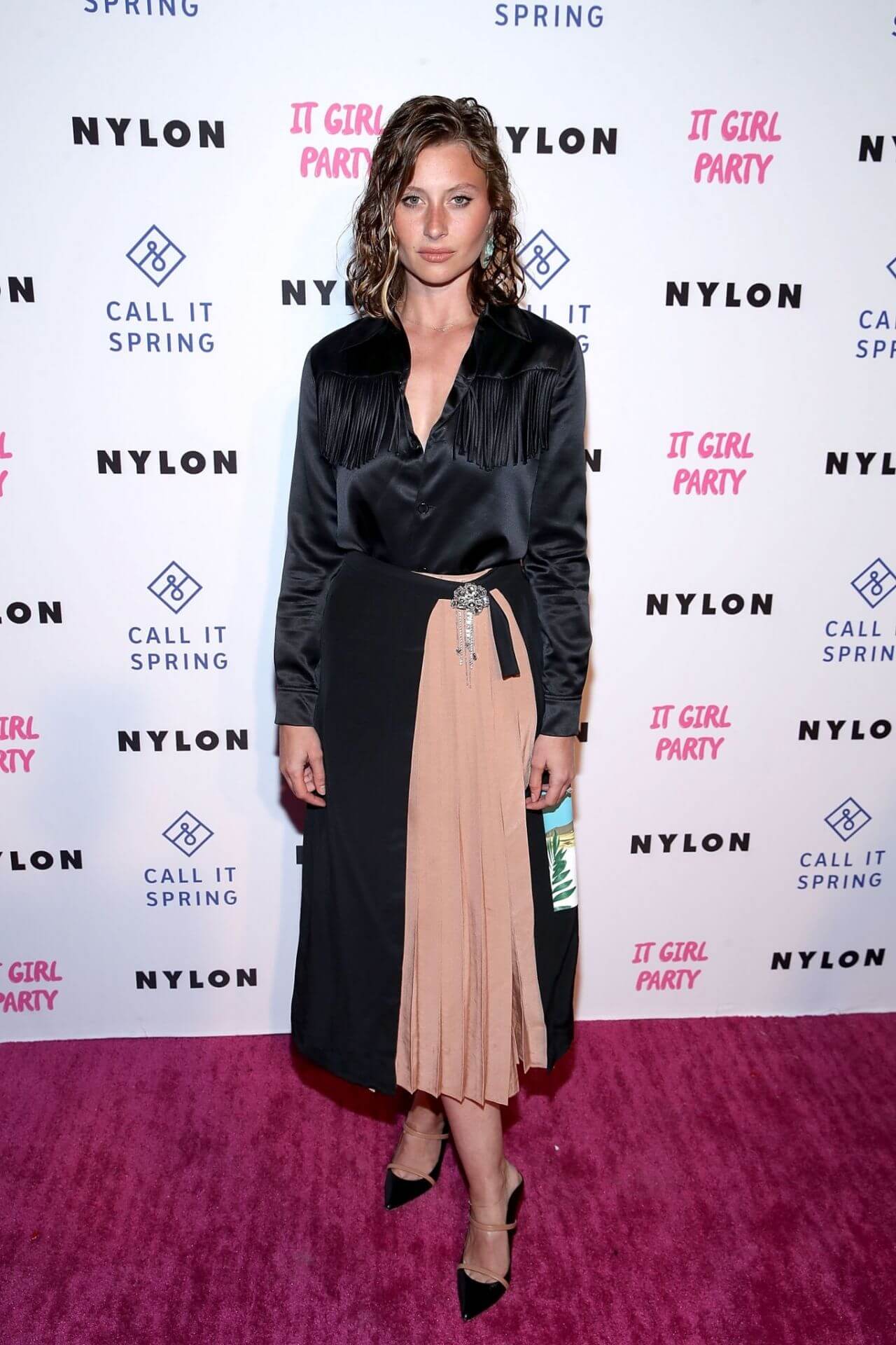 Alyson Aly Michalka - In Shiny Black Full Sleeves  V- Neck Shirt With Long Skirt Outfits