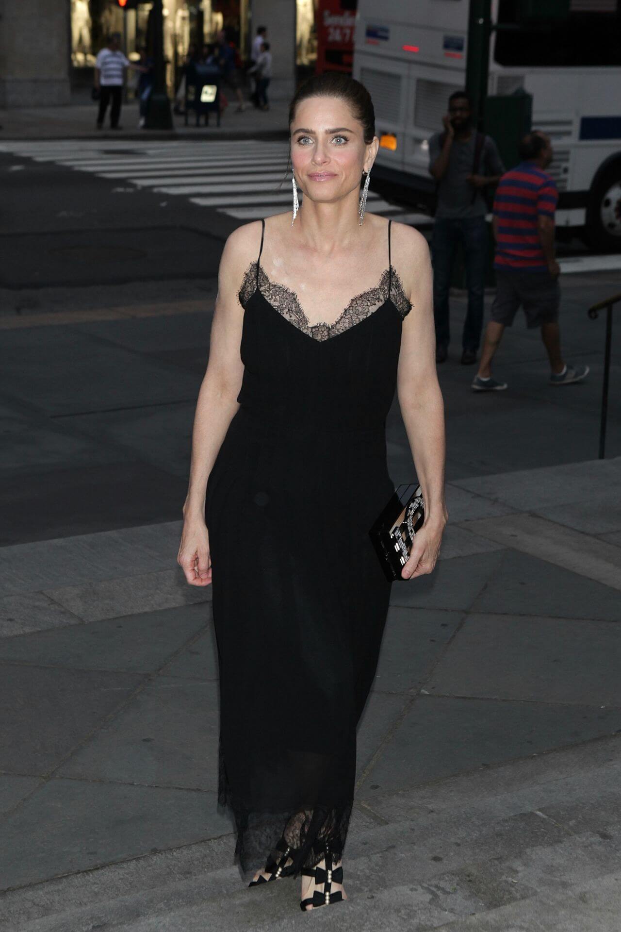 Amanda Peet Bold In Strap Sleeves Neckline Long Dress With Black Clutch At Chanel Fine Jewelry Dinner in New York City