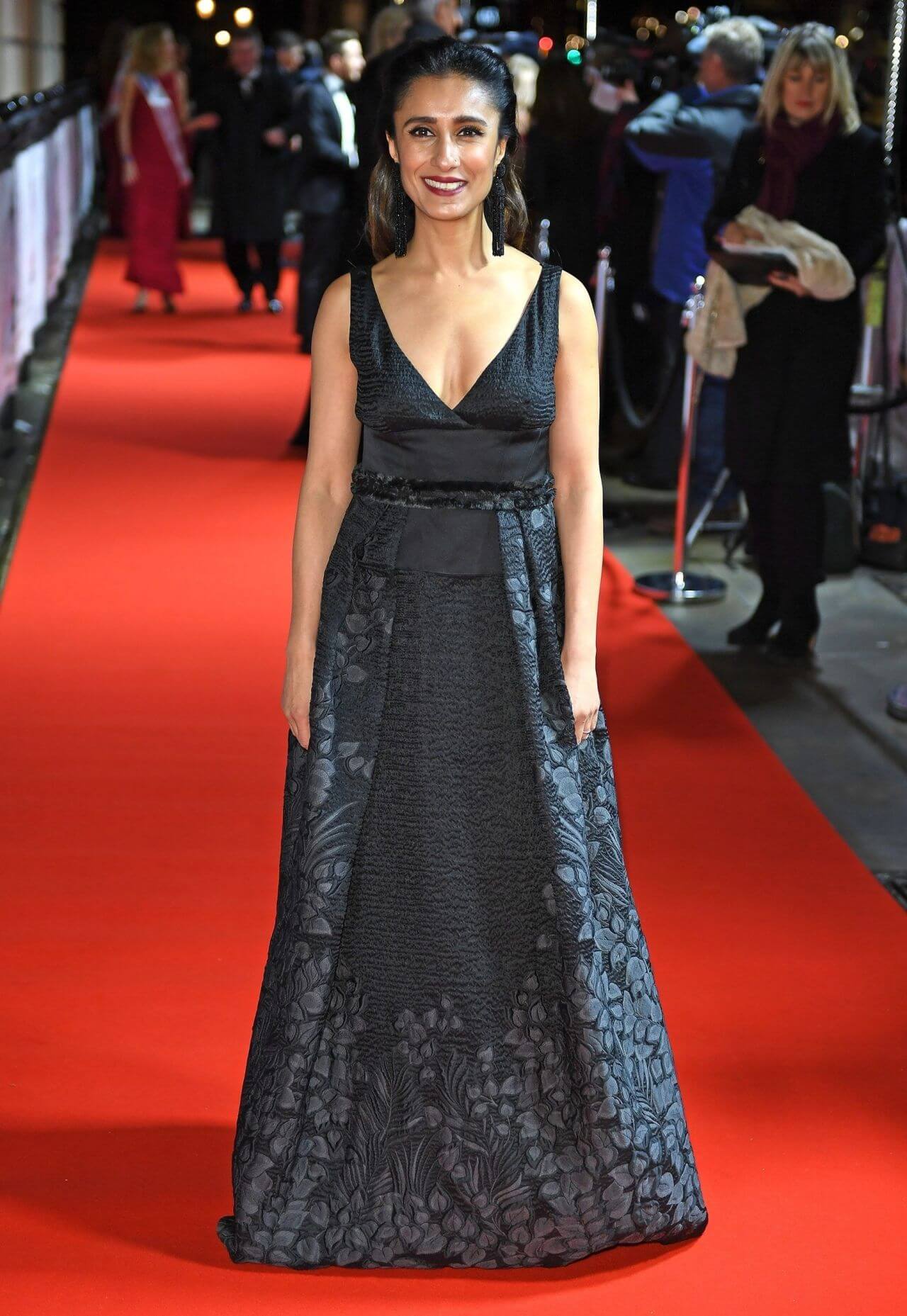 Anita Rani In Black V Neckline Sleeveless Long Flare Gown At The Sun Military Awards  in London