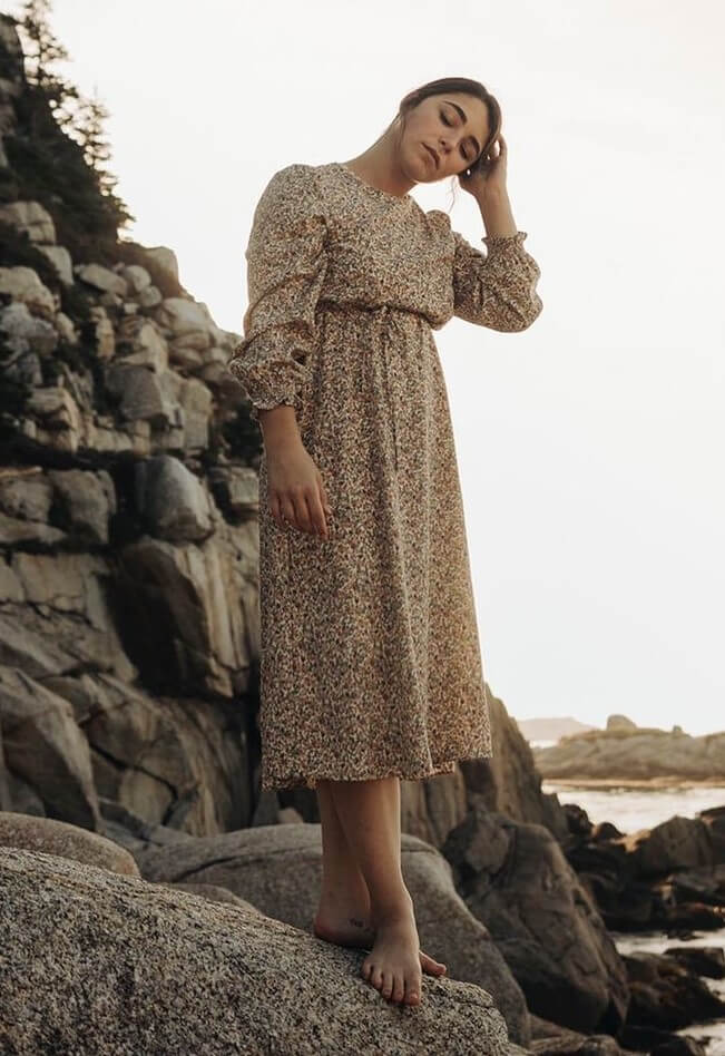 Autumn Wear Goals: Nicole Munoz Poses in a Printed Maxi Dress