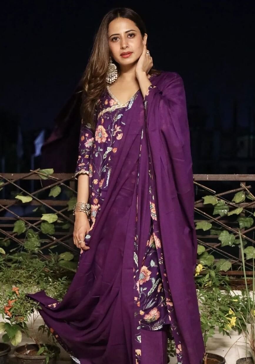 Gorgeous Sargun Mehta In Purple V-Neckline Floral Kurta Set