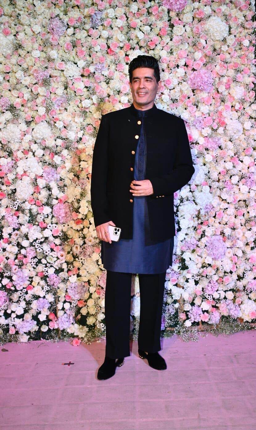 Indian Fashion Designer Manish Malhotra - Bollywood Celebs Attends Aayush Sharma And Arpita Khan's Eid party