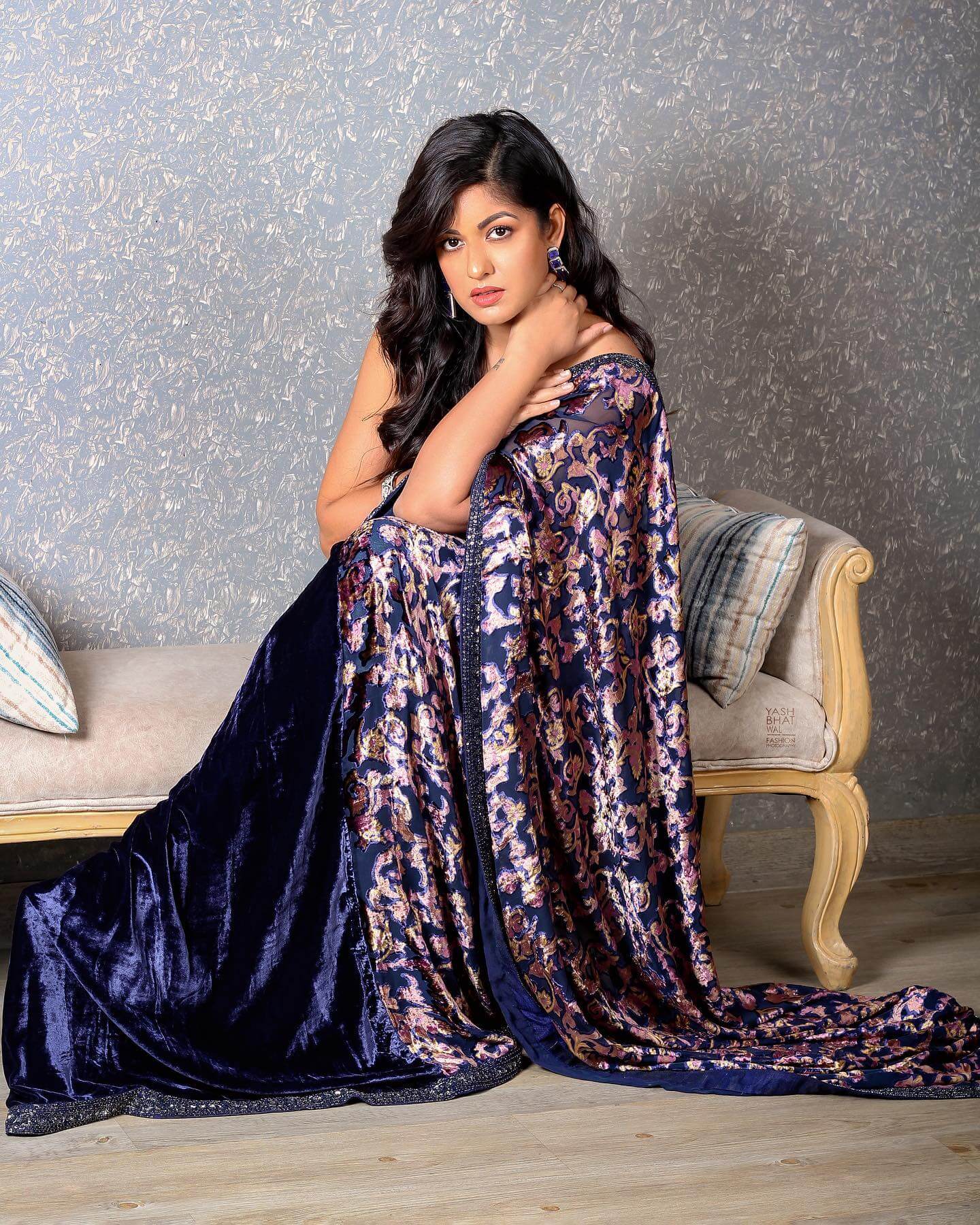 Ishita Dutta In Dark Blue Velvet Golden Printed Saree With Embellished Blouse