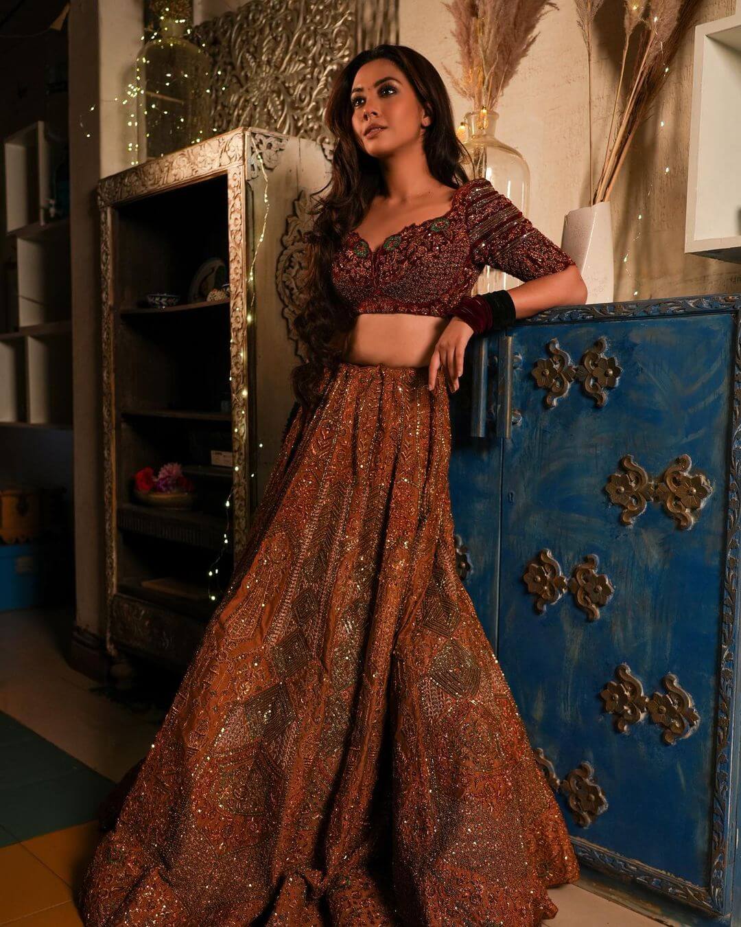 Reem Shaikh Royal Bridal Look In Heavy Embroidered Lehenga With No Makeup Look