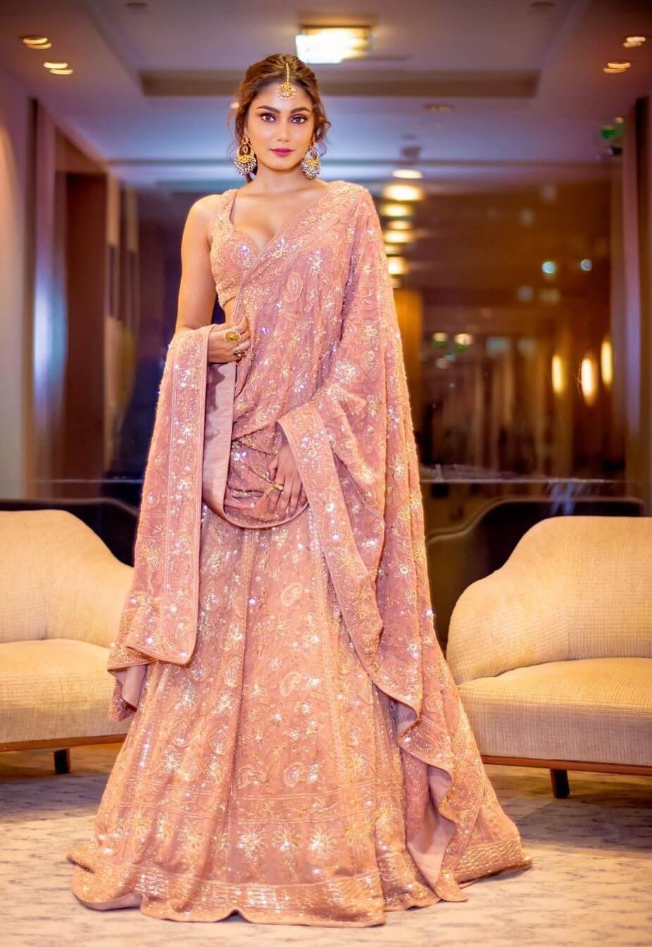 Sana Makbul In Dusky Pink Pearl Design Deep Neckline Blouse & Lehenga With Heavy Dupatta