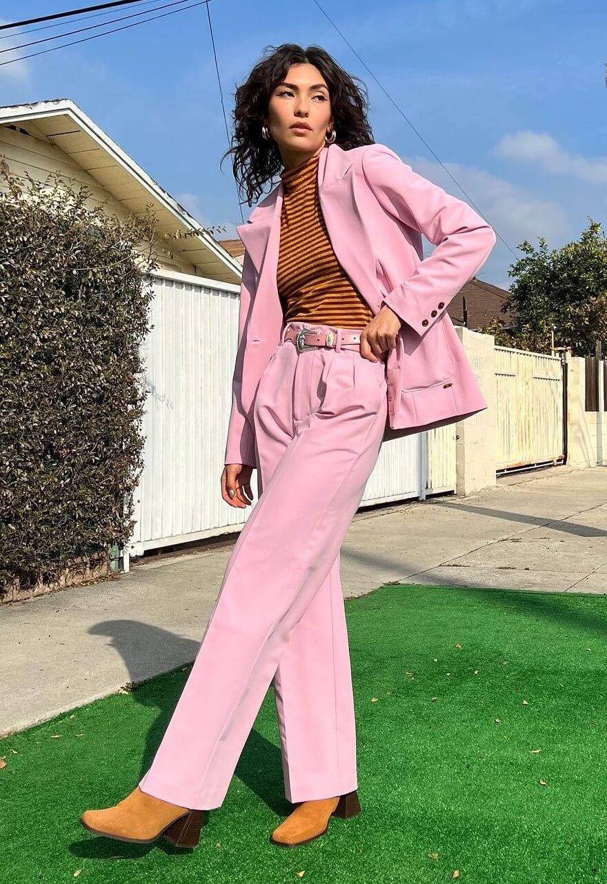 Sydney Schafer's Classy Pink Suit Look for Any Formal Event